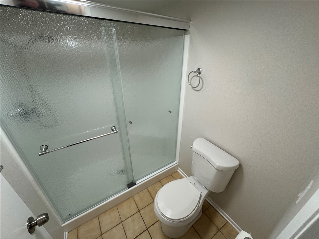 Casa Loma (CL) - Residential Lease