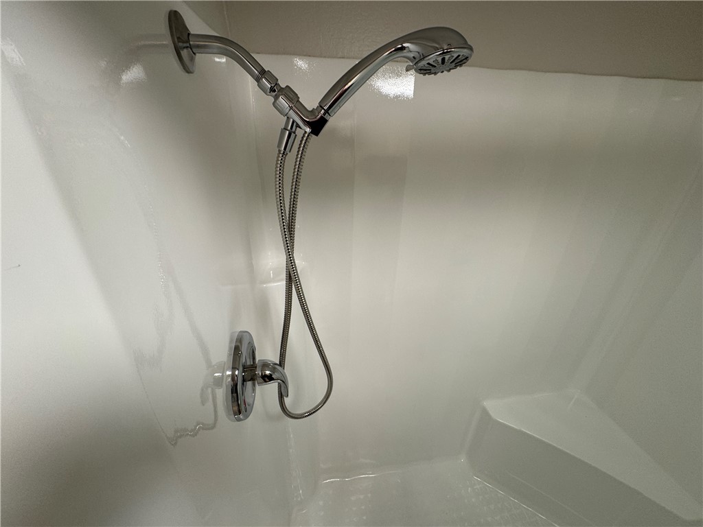 Casa Loma (CL) - Residential Lease