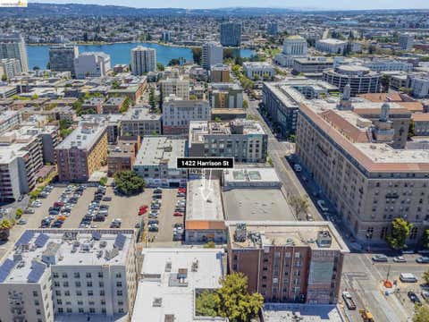 Photo of 1422 Harrison St ST, Oakland, CA 94612 (MLS # 41144565)