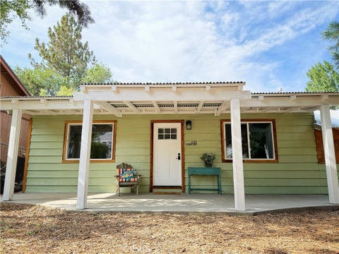 Photo of 6513 Lowry Lane, Frazier Park, CA 93225 (MLS # SR26189776)