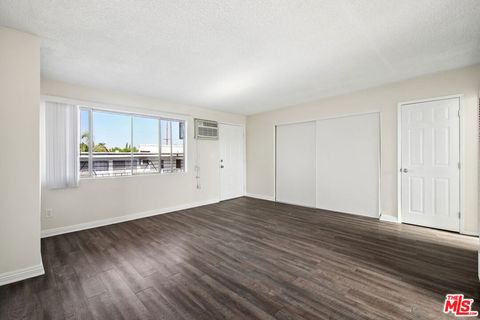 Photo of 8924 Van Nuys Boulevard #14, Panorama City, CA 91402 (MLS # 26773087)