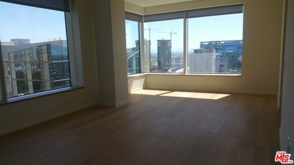 889 Francisco Street 2503