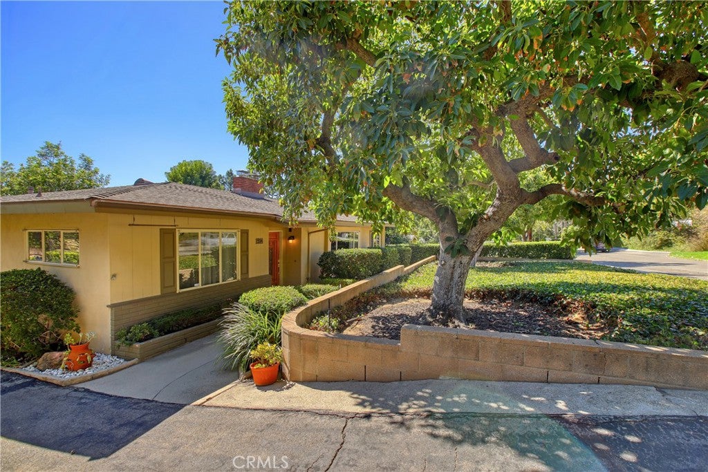 1914 Lyans Drive