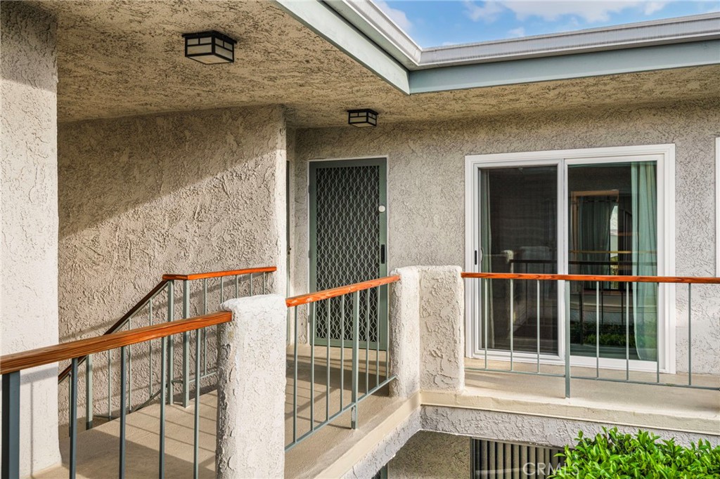 3649 Glendon Avenue 204