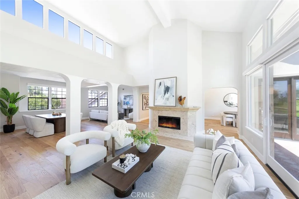 Newport Beach, California 92660, United States, 2 Bedrooms Bedrooms, ,3 BathroomsBathrooms,Residential,Active,257534