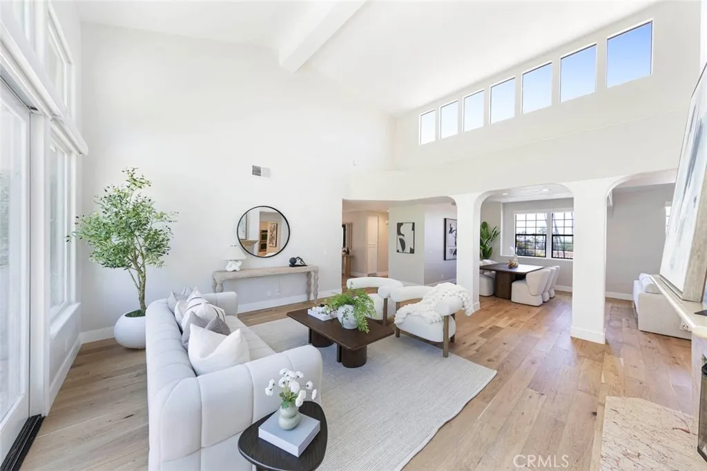 Newport Beach, California 92660, United States, 2 Bedrooms Bedrooms, ,3 BathroomsBathrooms,Residential,Active,257534