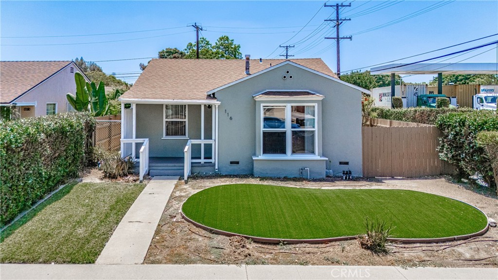 Welcome to this beautiful home featuring three bedrooms, two bathrooms, and a detached two-car garage. Ideally situated on a desirable corner lot with alley access, this property offers both privacy and the potential to build an Accessory Dwelling Unit (ADU) — perfect for extended family, guests, or rental income.
Enjoy an exceptional location just minutes from top-rated schools, shopping centers, restaurants, parks, major freeways, beaches, and downtown. This home combines comfort, convenience, and opportunity in one unbeatable package.
Don't miss out — schedule your private showing today!