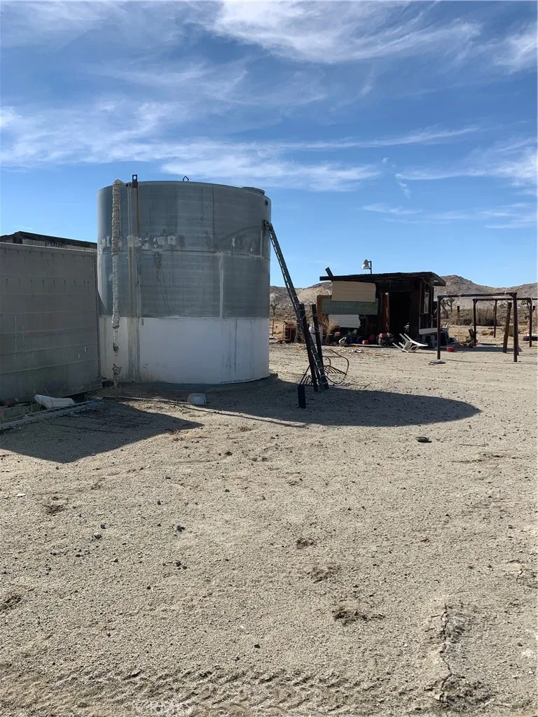 Adelanto, California 92301, United States, ,Land,Active,238225