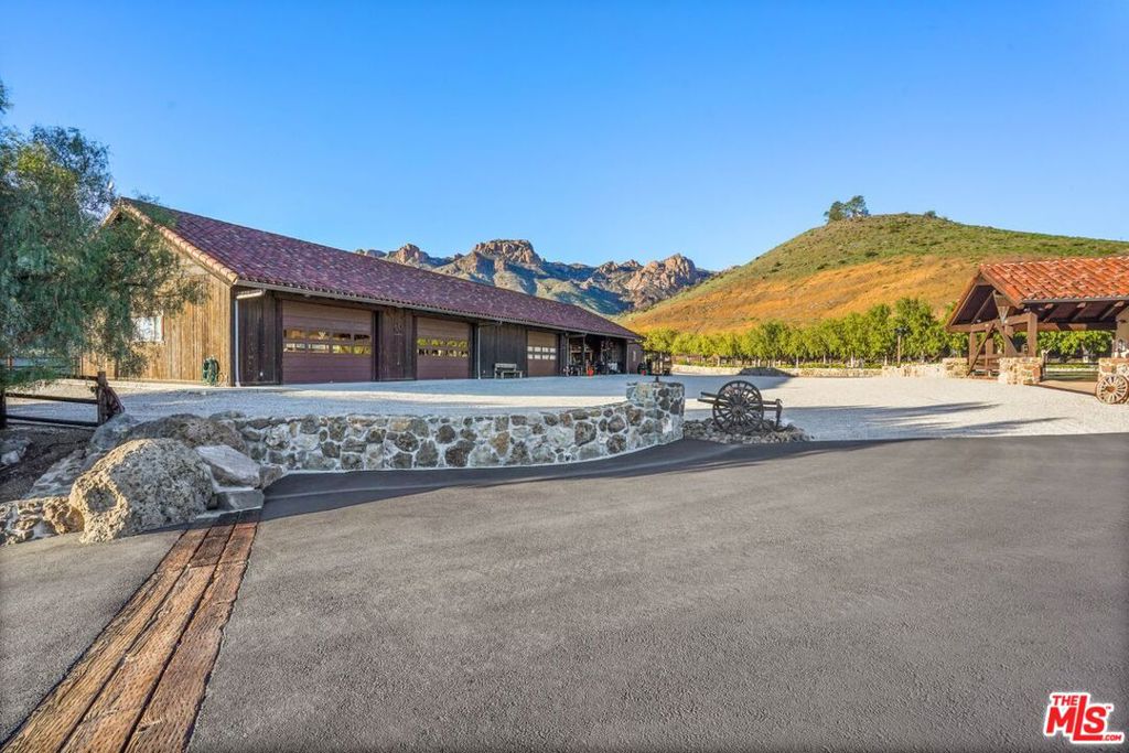 12486 Yerba Buena Road