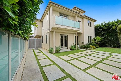 841 N Crescent Heights Boulevard Los Angeles CA 90046