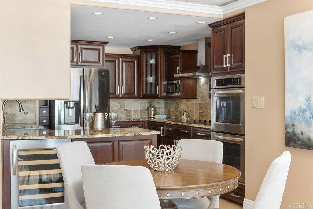 1200 Harbor N 15B