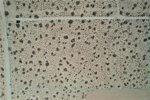 Photo of 66250 Sullivan Road, Joshua Tree, CA 92252 (MLS # CV26017550)