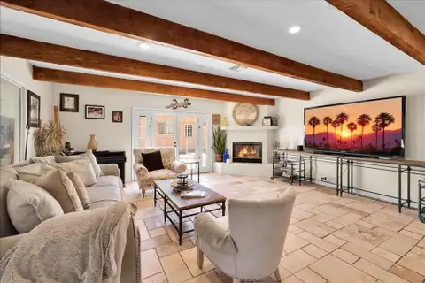 MLS: 219150865DA