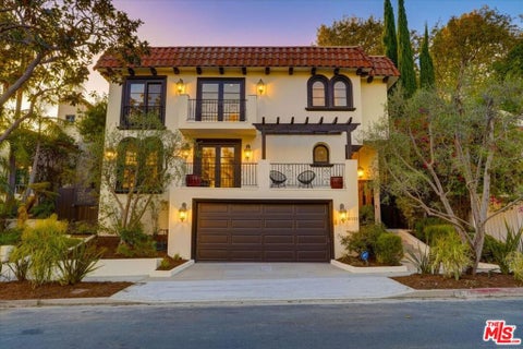 Photo of 10353 Mississippi Avenue, Los Angeles, CA 90025 (MLS # 26913913)