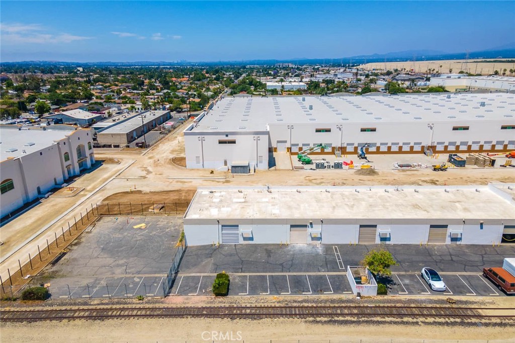 15562 Azusa Canyon Road D & E