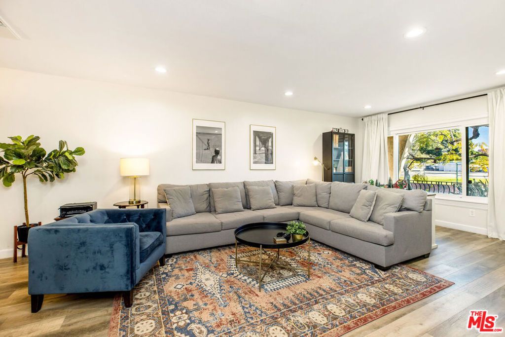 Photo of 8025 Redlands Street #13, Playa Del Rey, CA 90293 (MLS # 25627725)