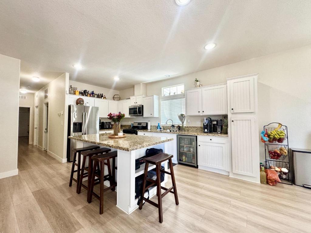 2151 Oakland Road 566