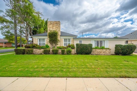 Photo of 300 E Las Flores WAY, Santa Maria, CA 93454 (MLS # PI26230872)