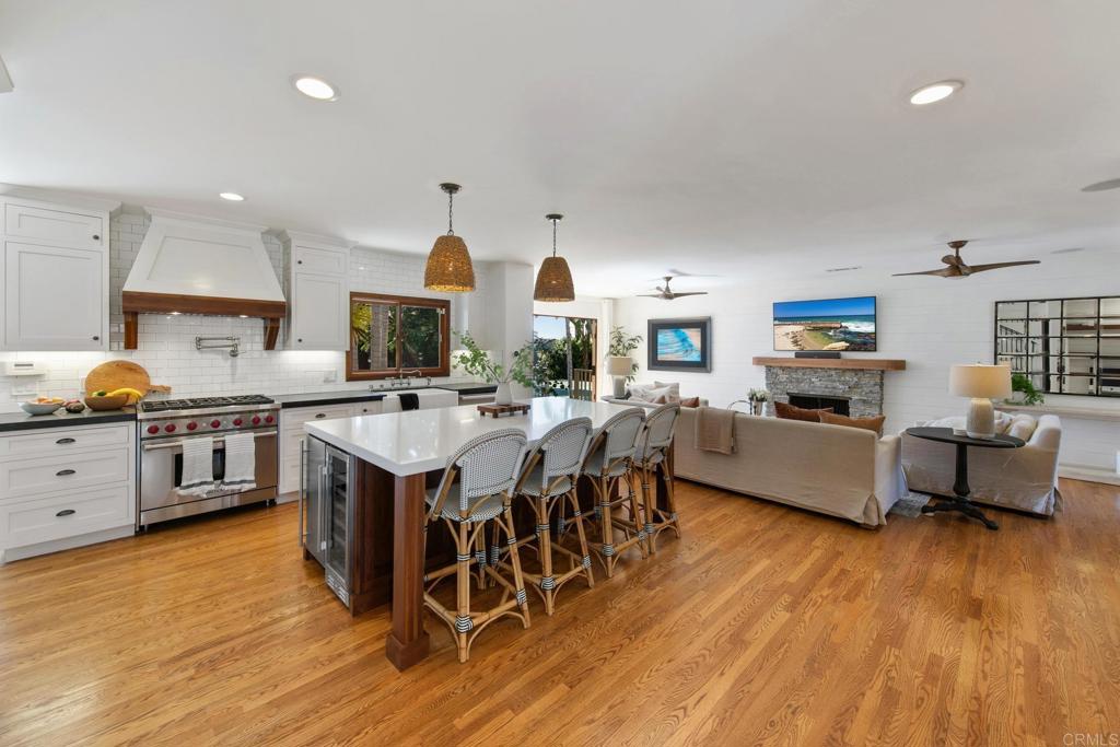 2785 Crest Drive