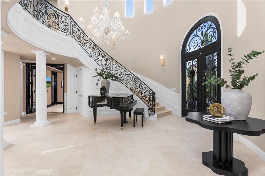 Photo of 96 Ritz Cove Drive, Dana Point, CA 92629 (MLS # OC25278164)