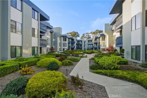 Tiny photo for 350 Paseo De Playa #308, Ventura, CA 93001 (MLS # SR26113850)