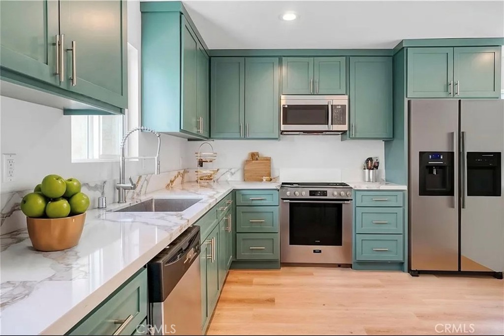 14320 Osborne