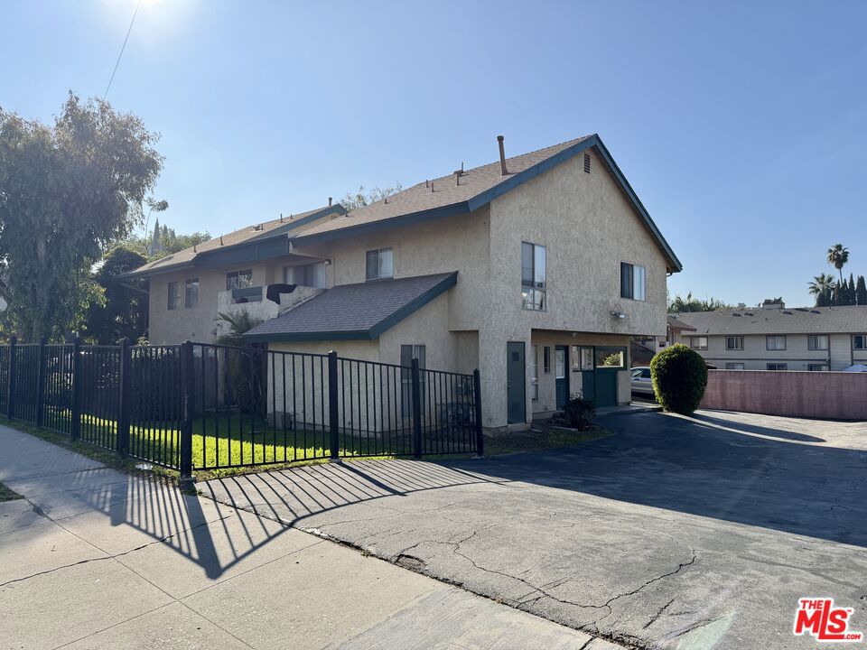 101 W Olive Avenue