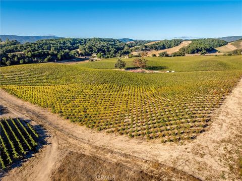 Tiny photo for 3000 Oakdale Rd., Paso Robles, CA 93446 (MLS # SC25259304)