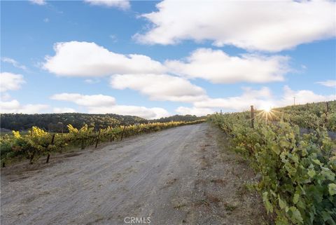 Tiny photo for 3000 Oakdale Rd., Paso Robles, CA 93446 (MLS # SC25259304)