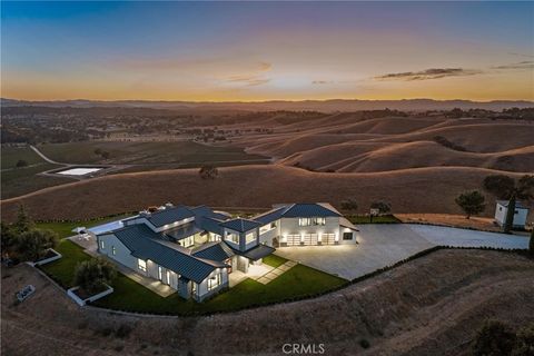 Tiny photo for 888 Camino Vina, Paso Robles, CA 93446 (MLS # SC26110794)