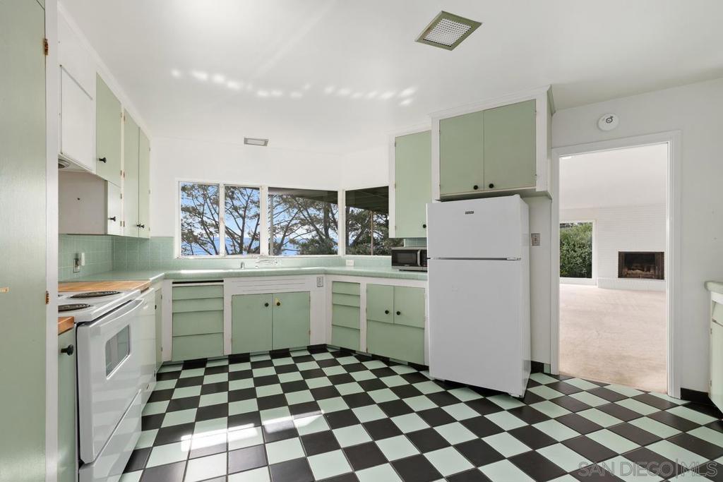 Del Mar - Residential