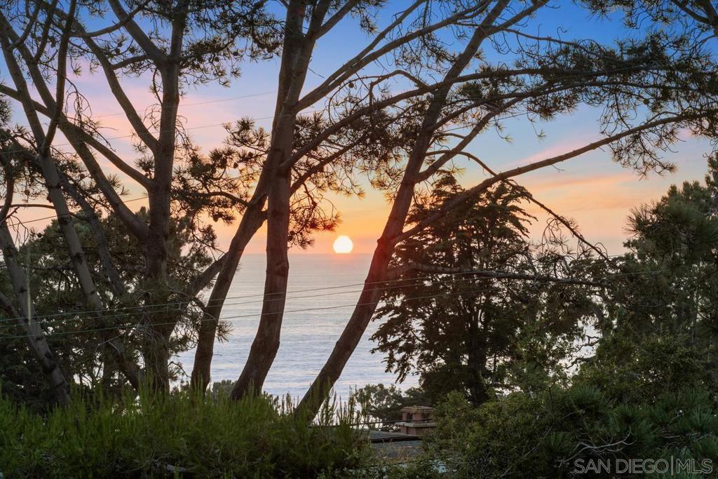 Del Mar - Residential