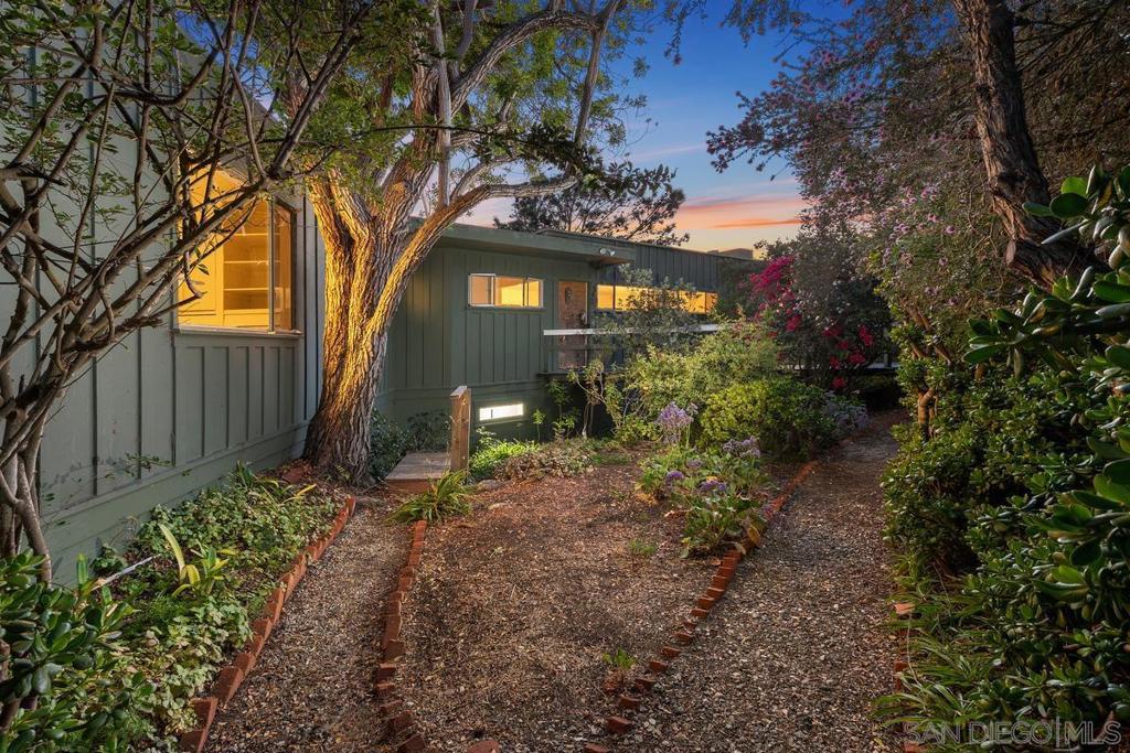 Del Mar - Residential