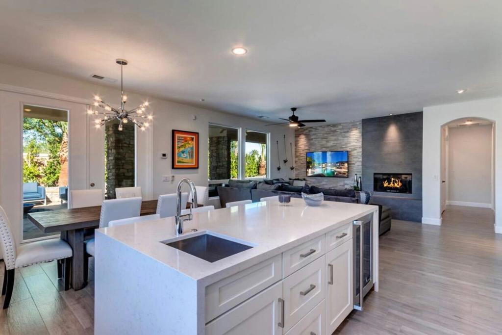 **Stunning 3-Bedroom Home with Resort-Style Backyard Oasis**Welcome to your dream rental! This beautifully appointed 3-bedroom, 2-bathroom single-family residence offers the perfect blend of comfort and luxury. The spacious living area seamlessly connects to a modern kitchen, ideal for gatherings. Retreat to the primary suite with an ensuite bathroom, complemented by two additional bedrooms and a stylish second bathroom.The highlight of this property is the resort-style backyard with pool and spa, featuring a stunning pavilion equipped with an outdoor kitchen which includes BBQ, teppanyaki grill, TV, refrigerators, and sink. Enjoy al fresco dining or relaxing under the stars in your beautifully landscaped oasis with putting green. This backyard is perfect for entertaining or simply unwinding. Don't miss the chance to rent this elegant home--schedule a viewing today!