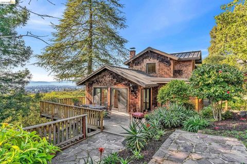 Photo of 641 641 Alvarado Rd Rd, Berkeley, CA 94705 (MLS # 41125455)