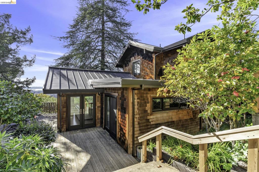 641 Alvarado Rd