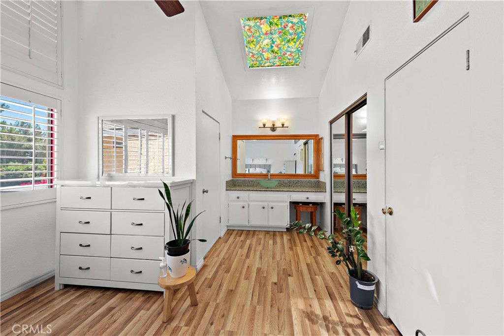 Lakewood Shores (LKS) - Residential
