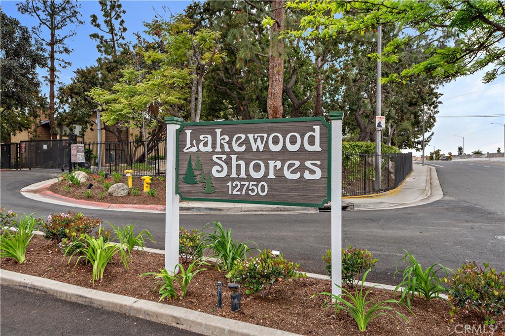 Lakewood Shores (LKS) - Residential