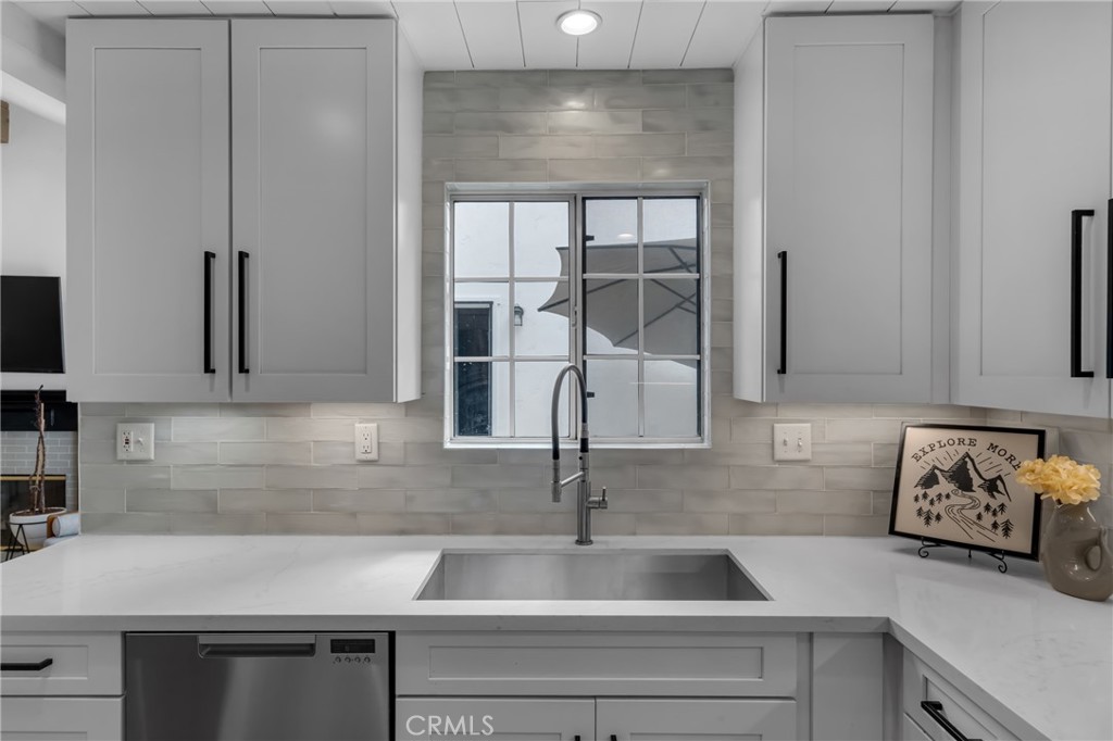 Alamitos Heights (AH) - Residential