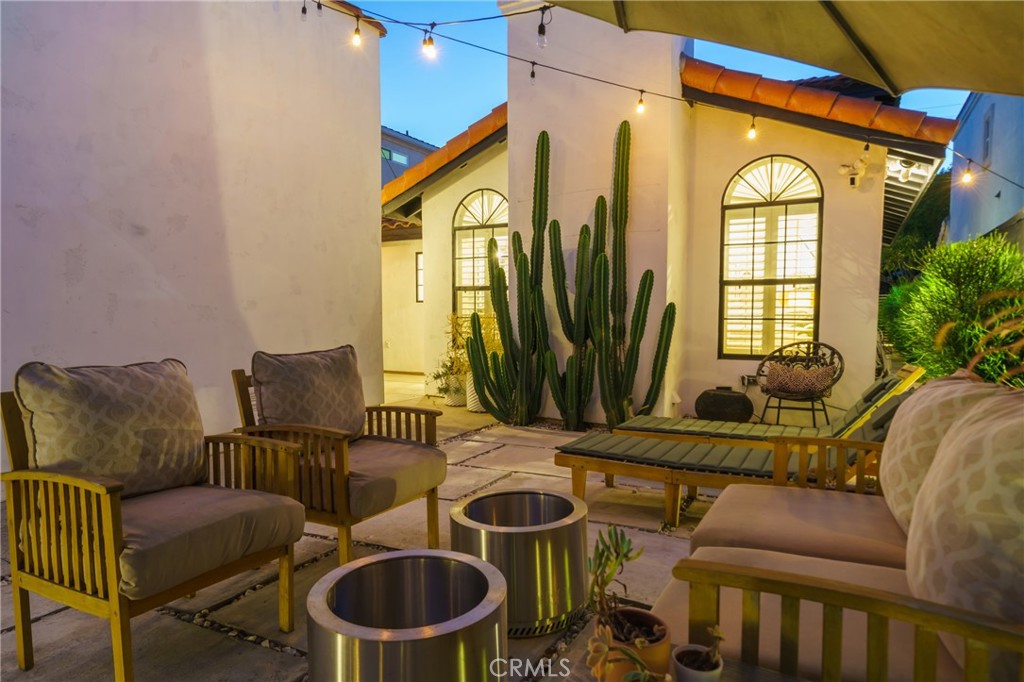 Alamitos Heights (AH) - Residential