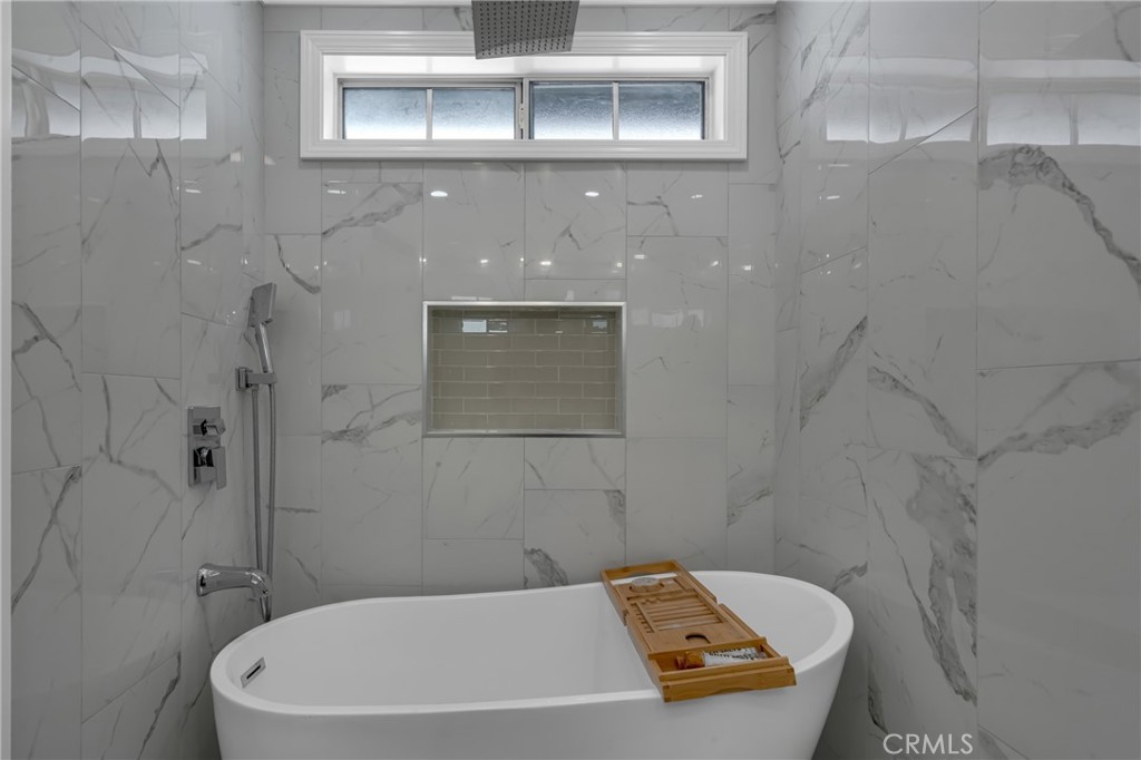Alamitos Heights (AH) - Residential