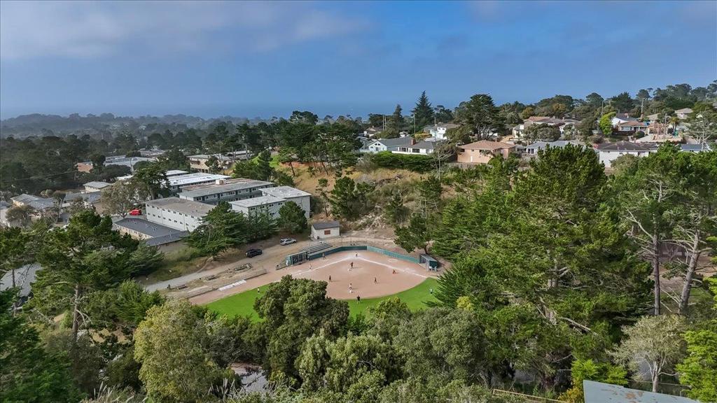 957 Syida Drive