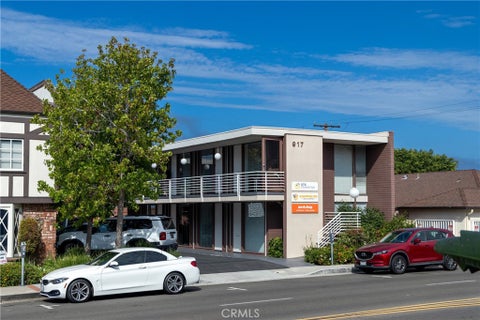 Photo of 917 Glenneyre ST, Laguna Beach, CA 92651 (MLS # LG26164739)