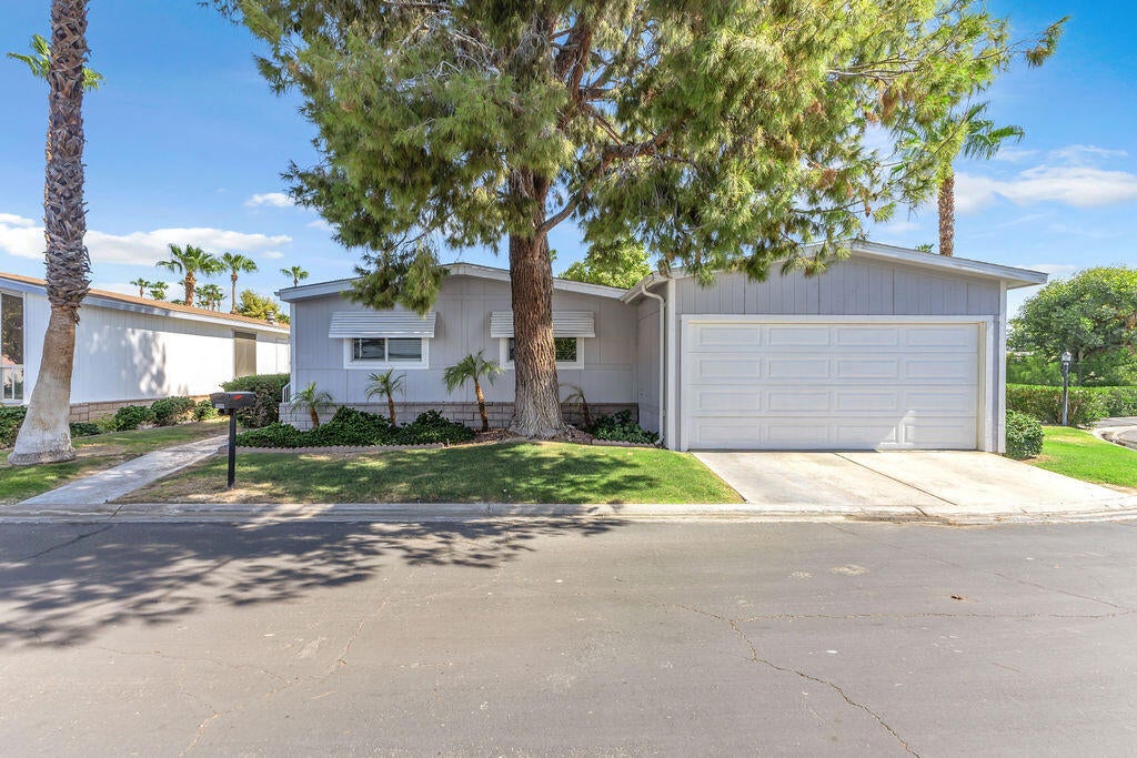 1251 Via Benicia