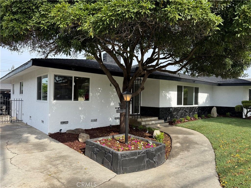 Photo of 12582 Monte Vista Ave, Chino, CA 91710 (MLS # CV26082666)