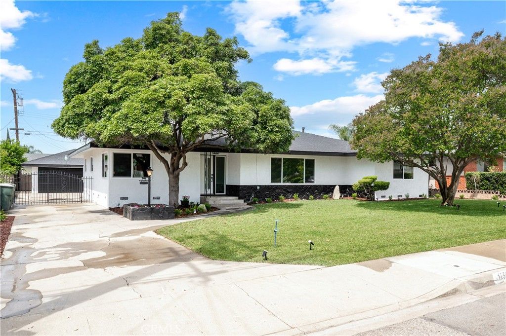 Photo of 12582 Monte Vista Ave, Chino, CA 91710 (MLS # CV26082666)