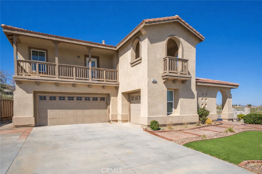 11992 Mesa Linda Street