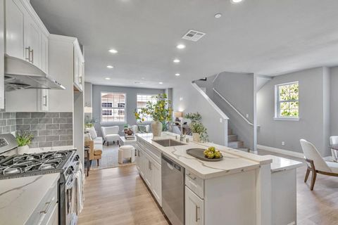 Photo of 807 Maybeck Place Pl, Hayward, CA 94544 (MLS # ML82034725)