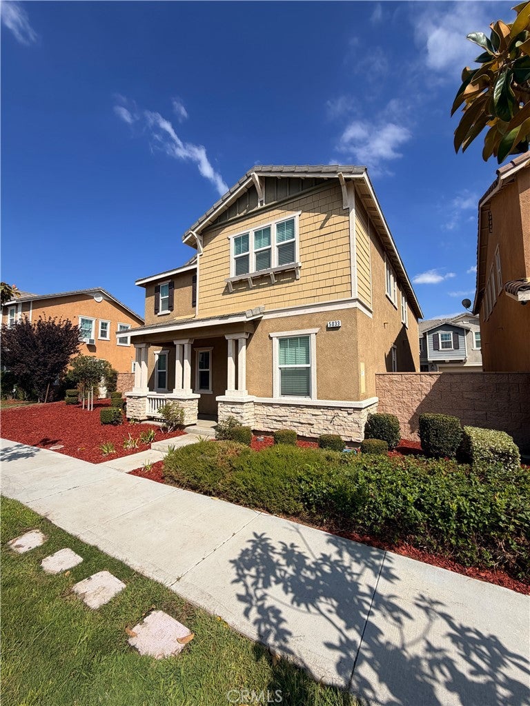 5033 S Centennial