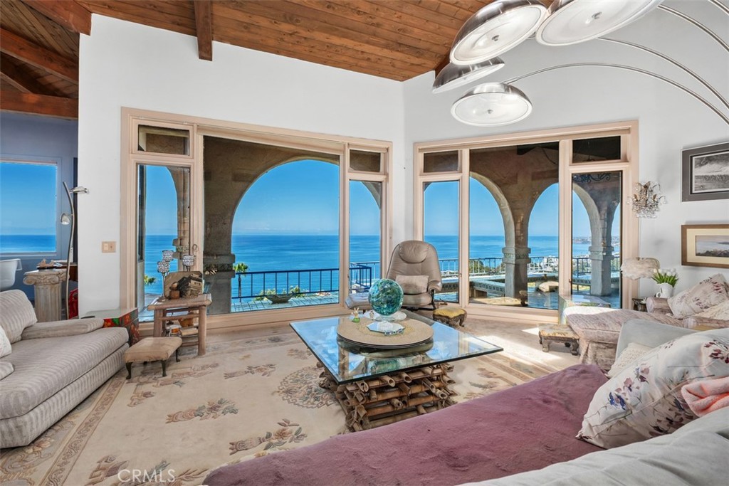2399 San Clemente